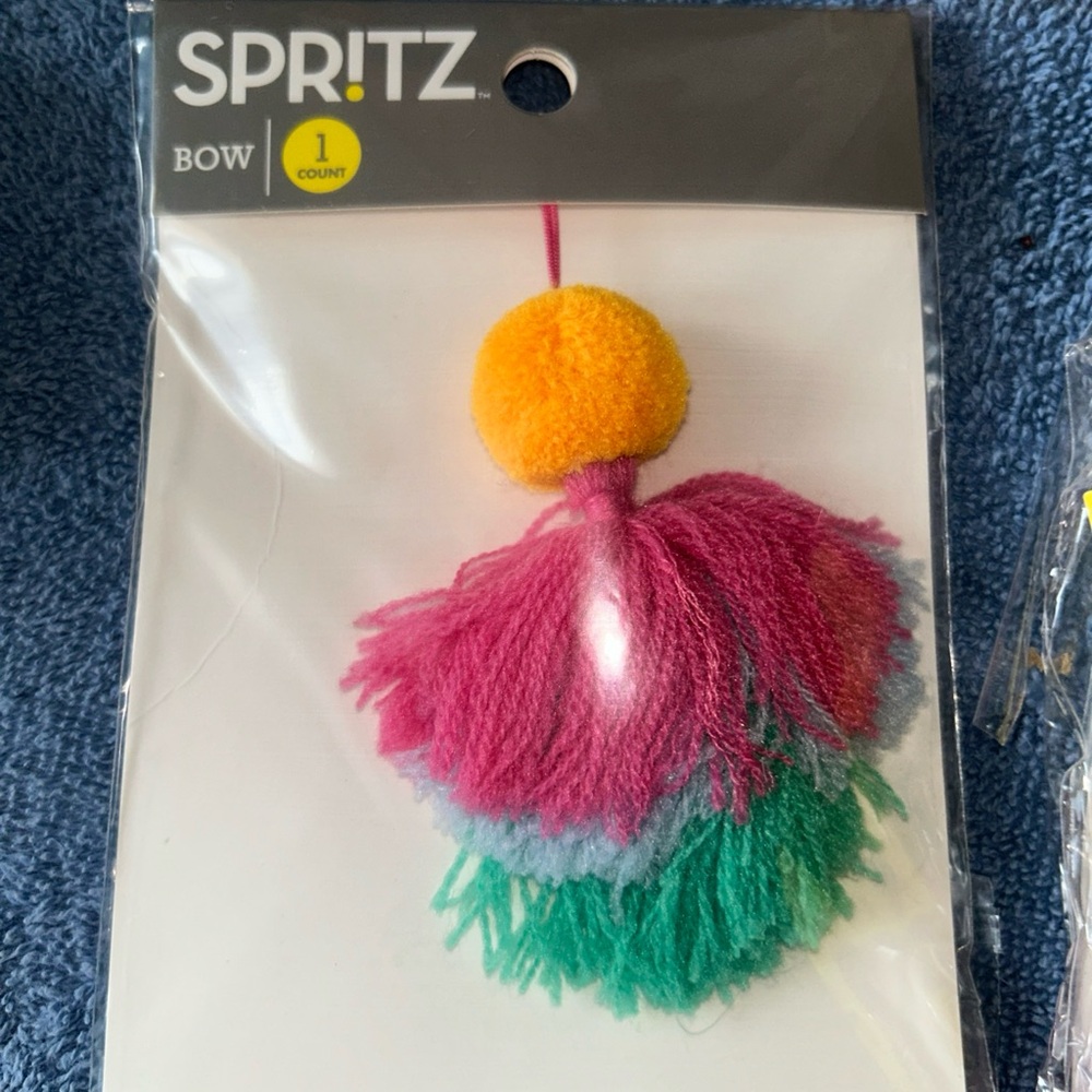 Target Spritz Multicolor Pom-Pom Bow